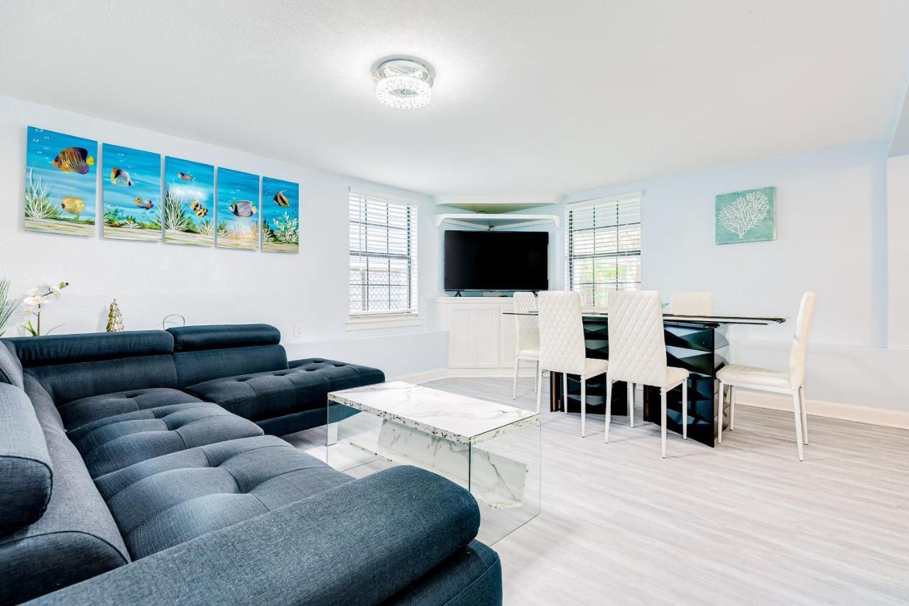 Ocean Waves Villa Galveston Bagian luar foto