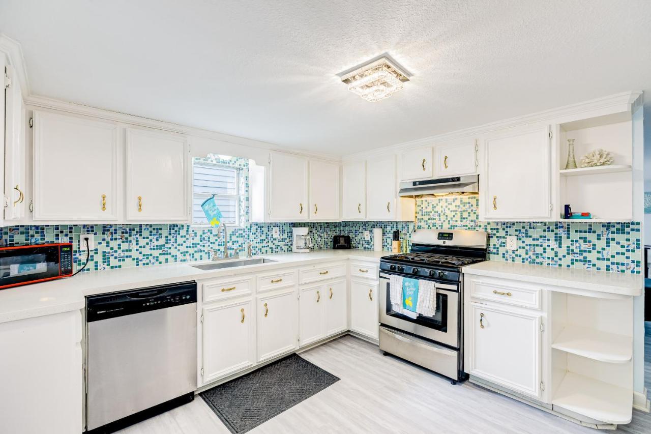 Ocean Waves Villa Galveston Bagian luar foto