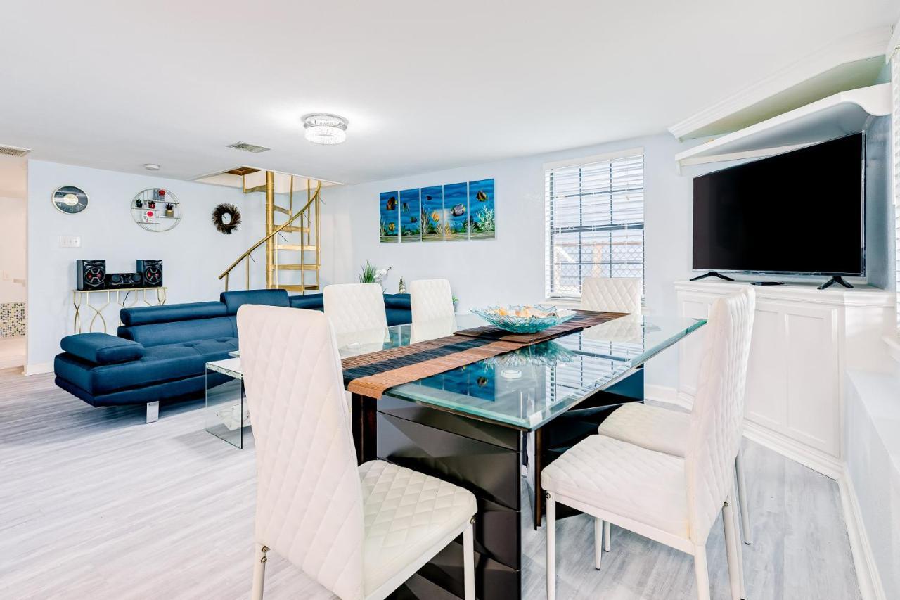 Ocean Waves Villa Galveston Bagian luar foto
