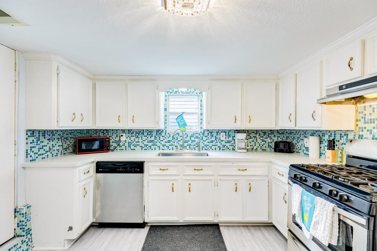 Ocean Waves Villa Galveston Bagian luar foto
