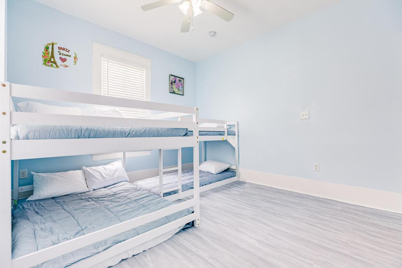 Ocean Waves Villa Galveston Bagian luar foto
